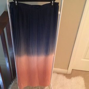 Cynthia Rowley Skirts - Maxi skirt pleated ombré Cynthia Rowley Skirts - Maxi skirt pleated ombré